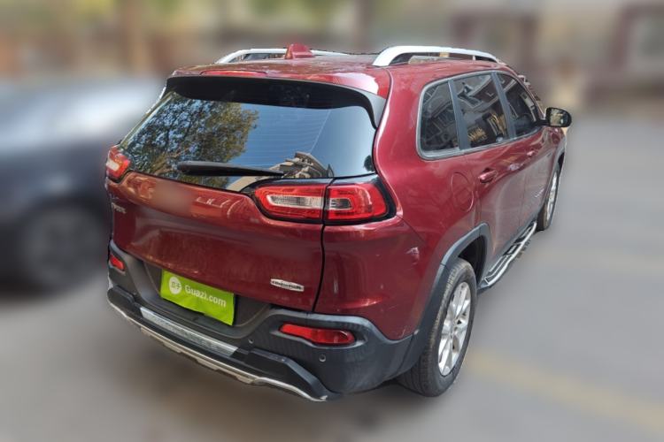 Used Jeep Cherokee 2016 2.4L Leading Edition
