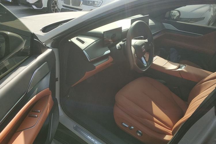 Used Buick L7 2025 Model Luxury Leisure Smart Driving Edition
