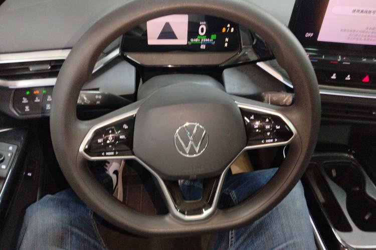 Used Volkswagen ID.4 CROZZ 2021 Long-Range PURE+ Two-Wheel Drive Version
