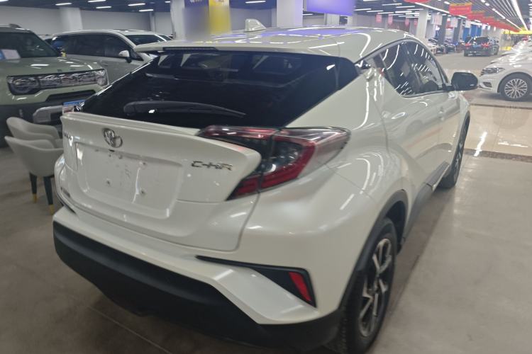 Used Toyota C-HR 2020 2.0L Luxury Edition Rear Right 45 Deg