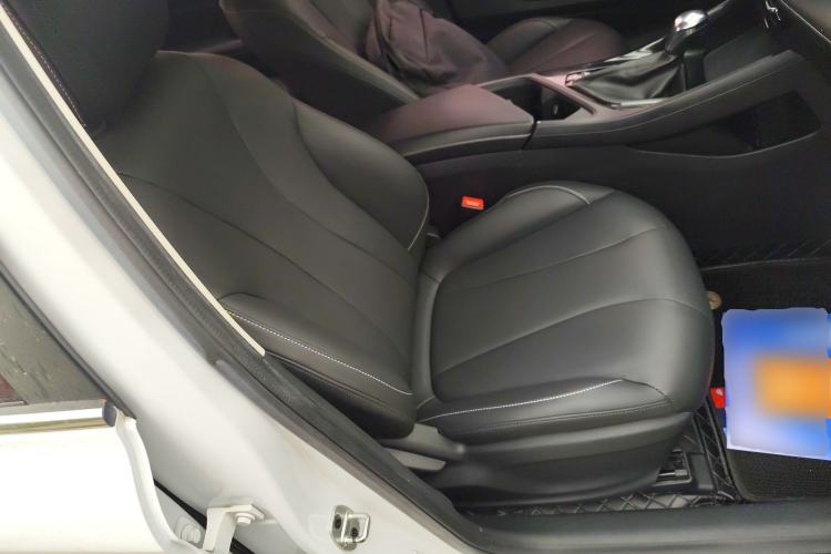 Used Roewe i5 2021 1.5L CVT Diamond Edition Right Front Seat