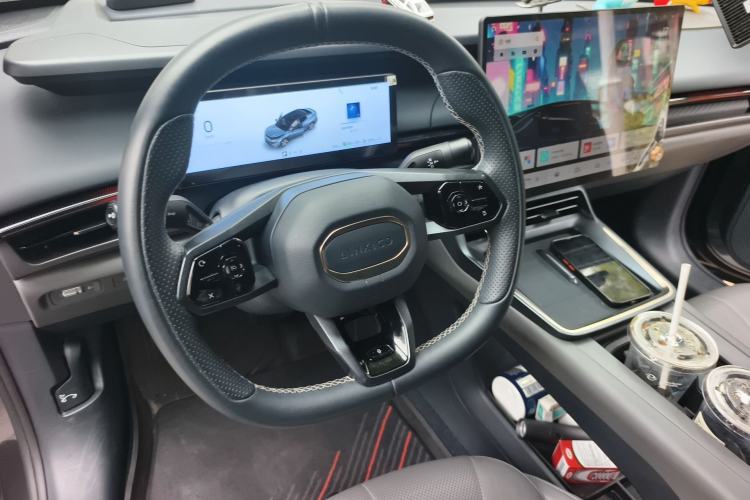 Used Lynk & Co 07 2024 EM-P 126 Long-Range Halo Steering Wheel