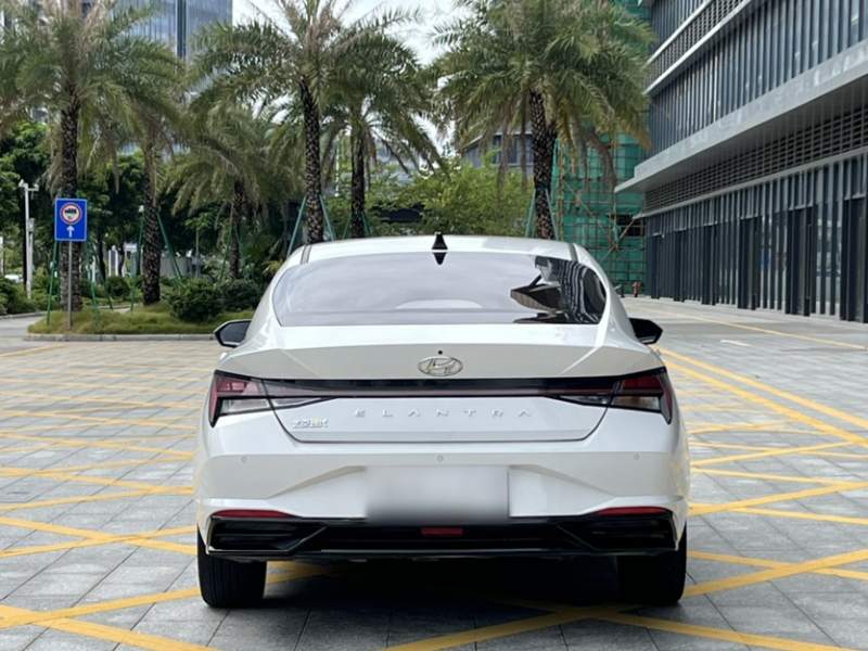 Used Hyundai Elantra 2022 1.5L CVT LUX Prestige Edition — 28