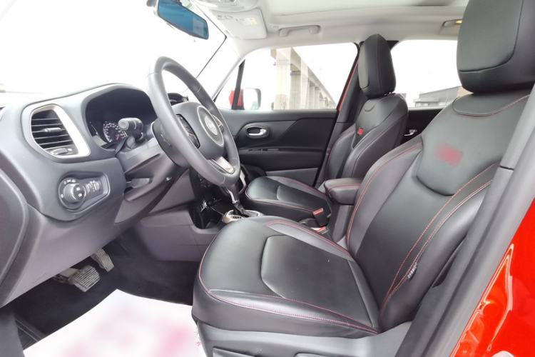 Used Jeep Renegade 2018 Connected Large Screen Version 180T Automatic High-Energy Edition