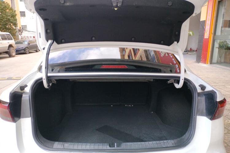 Used Geely Auto Emgrand 2023 4th Generation Champion Edition 1.5L CVT Luxury Model
