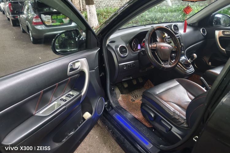 Used Haval H6 2013 Upgraded Model 1.5T Manual Two-Wheel Drive Elite Version