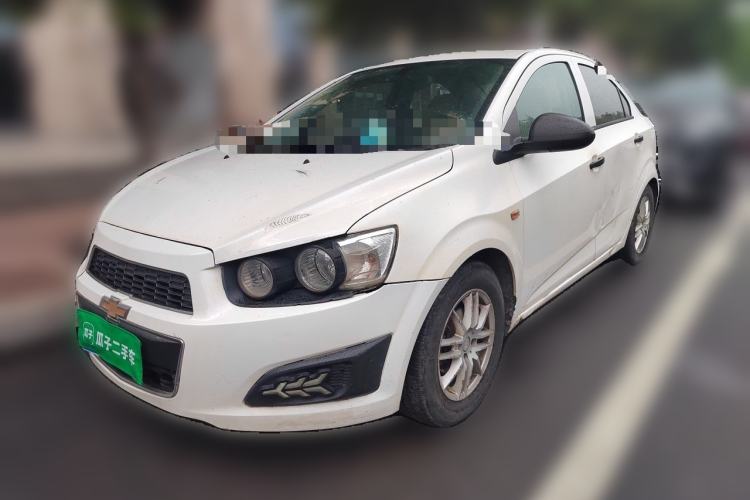 Used Chevrolet Aveo Sonic 2011 Sedan 1.4L MT SL