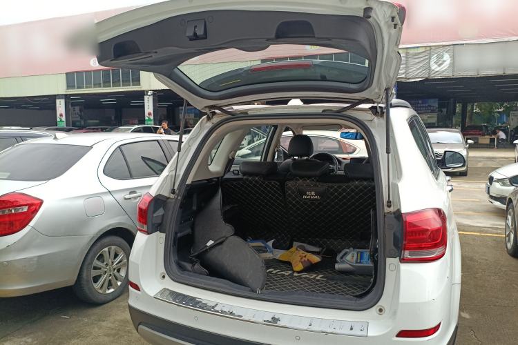 Used Haval H6 2021 Sport Edition 1.5T Automatic Elite Smart Connectivity Model with Hexagonal Grille
