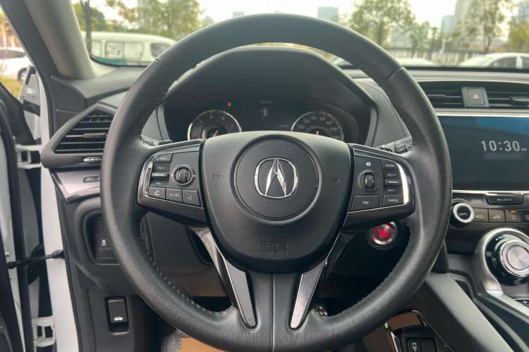 Used Acura CDX 2016 1.5T Two-Wheel Drive Enjoyment Edition