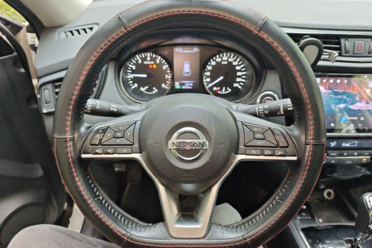 Used Nissan X-Trail 2021 2.0L CVT 2WD XL Premium Commemorative Edition Steering Wheel