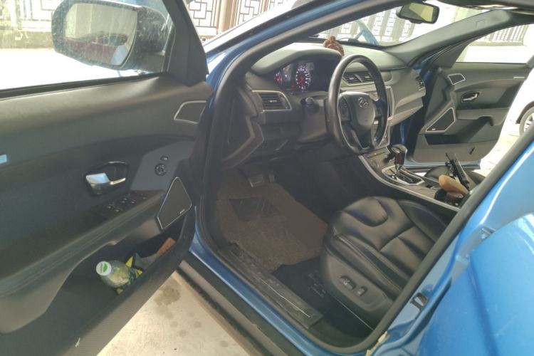 Used Land X7 2015 2.0T Panoramic Prestige Edition