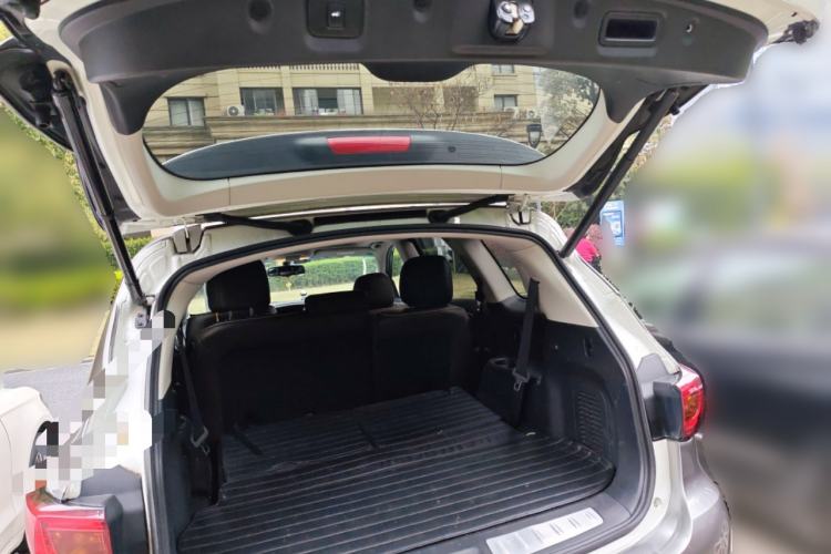 Used Infiniti QX60 2018 2.5 S/C Hybrid Two-Wheel-Drive Excellence Edition China VI Standard
