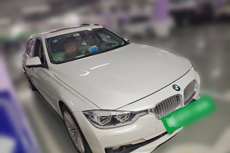 Used BMW 3 Series 2018 320Li Fashion Model Front Right 45 Deg