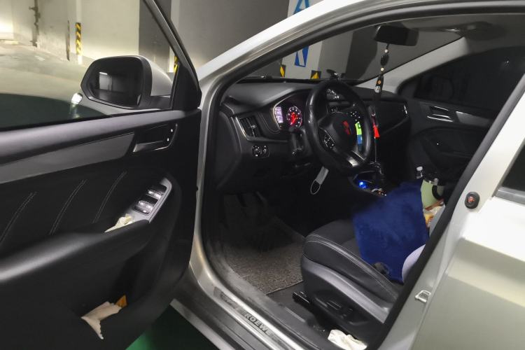 Used Roewe RX5 2020 20T Automatic 4G Connected Million Edition Driver Seat