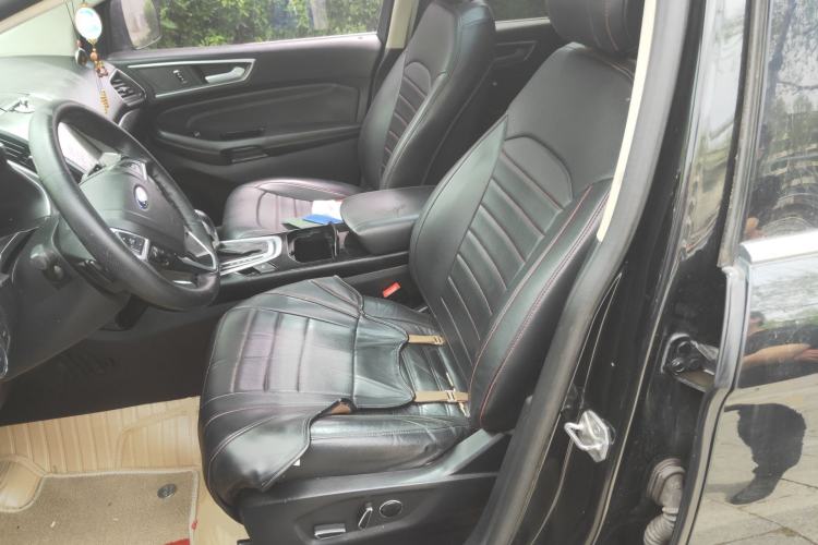 Used Ford Edge 2016 EcoBoost 245 Four-Wheel Drive Titanium Edition 7-Seater
