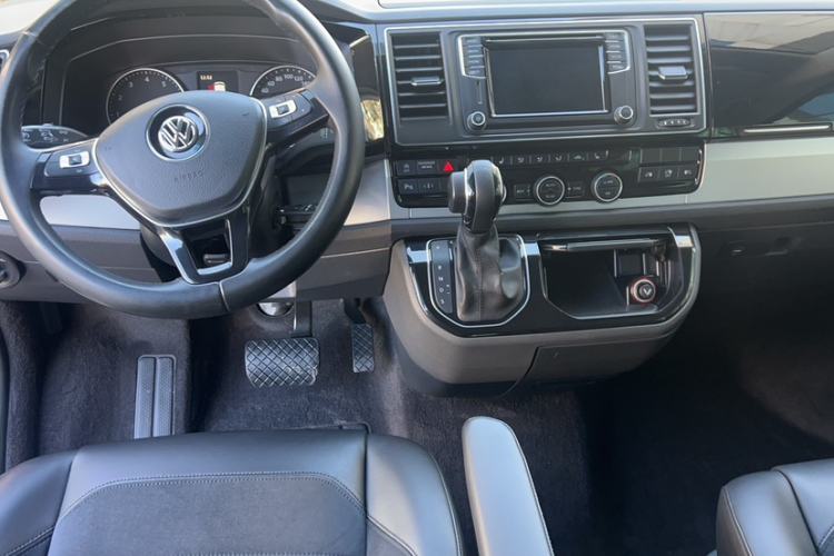 Used Volkswagen Multivan 2016 2.0 TSI Two-Wheel Drive Luxury Edition 7 Seats