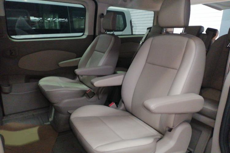 Used Ford Tourneo Custom 2016 2.0T Manual Elite Version