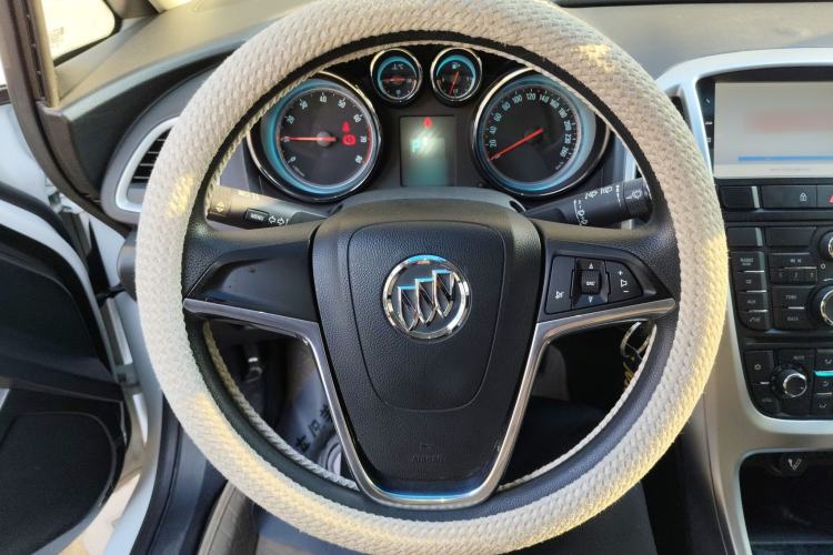 Used Buick GT 2012 XT 1.6L Automatic Fashion Edition
