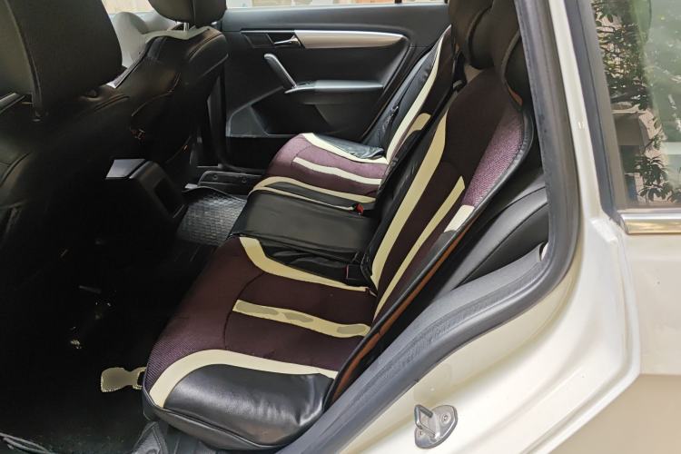 Used Volkswagen Gran Lavida 2013 1.6L Manual Comfort Model
