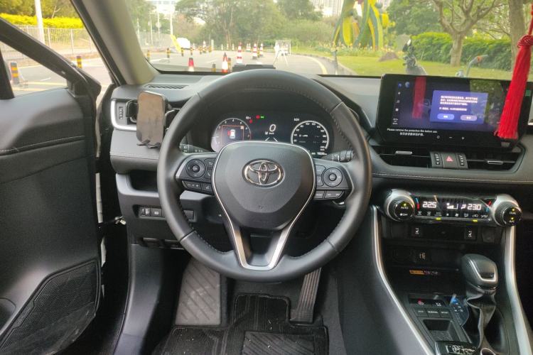 Used Toyota RAV4 2023 2.0L CVT Two-Wheel Drive Fashion Plus Edition