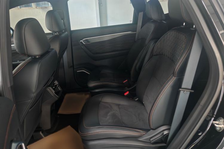 Used Geely Auto Haoyue L 2025 2.0T DCT Luxury Edition