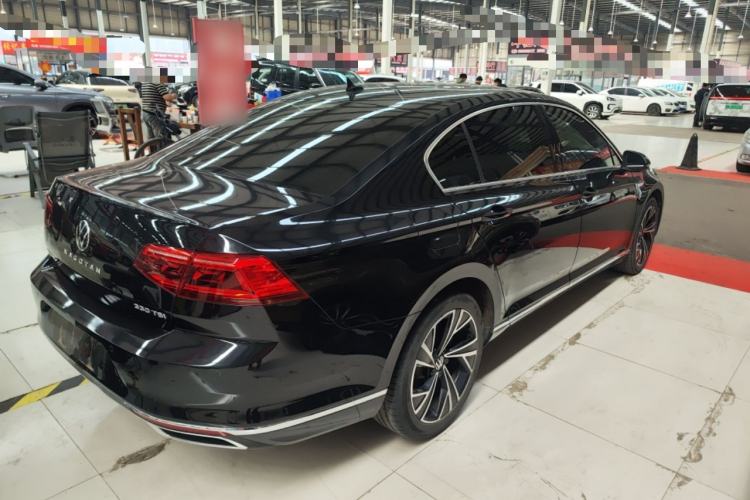 Used Volkswagen Magotan 2020 330TSI DSG Luxury Edition Rear Right 45 Deg