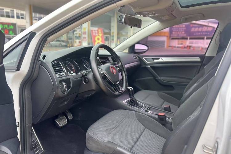 Used Volkswagen Golf 2018 1.6L Automatic Comfort Model