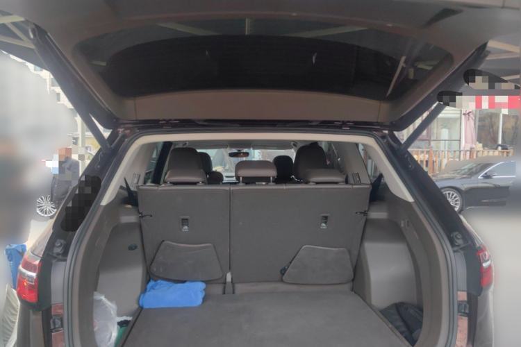 Used Volkswagen Viloran 2020 330TSI Business Edition Trunk