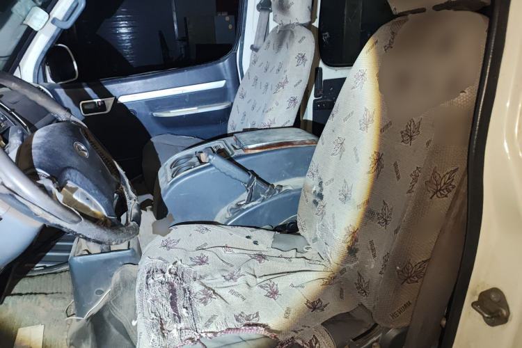 Used King Long Golden Way 2015 2.0L Value-Packed Practical Version 4G21B