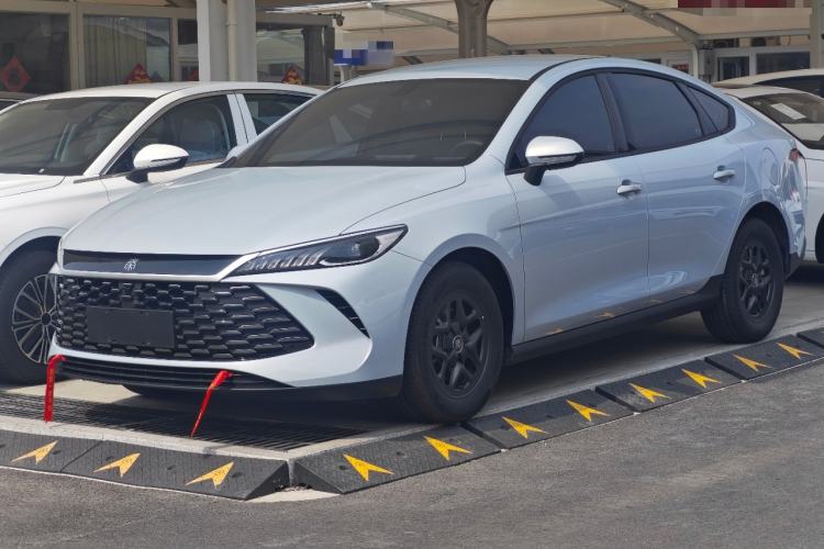 Used BYD Qin PLUS 2025 DM-i Smart Drive 55KM Leading Model