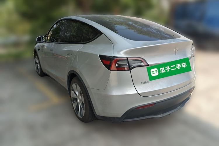 Used Tesla Model Y 2021 Long-Range All-Wheel-Drive Version 3D7
