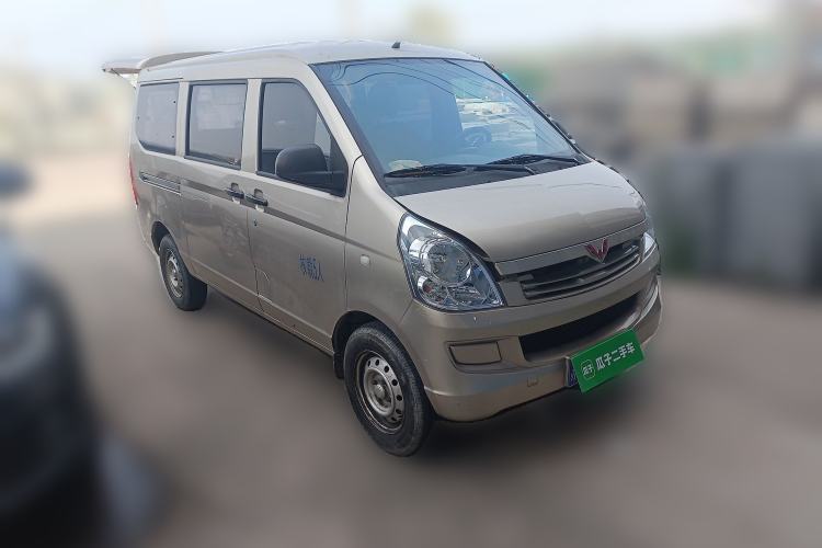 Used Wuling Rongguang S 2021 1.2L Base Model 5-Seater LSI Front Right 45 Deg