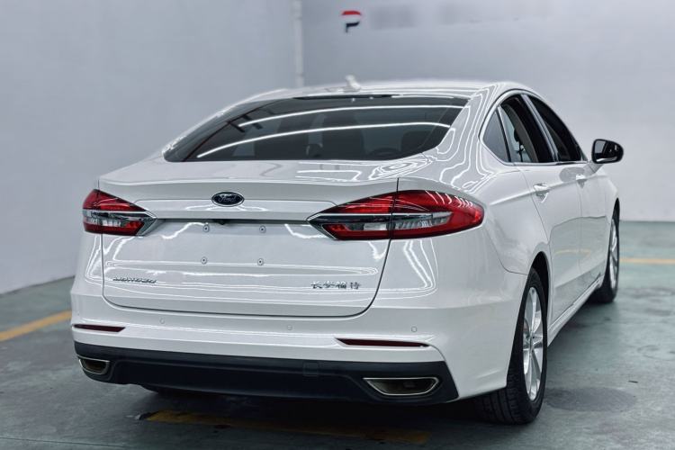 Used Ford Mondeo 2020 EcoBoost 180 Stylish Model Exterior 6