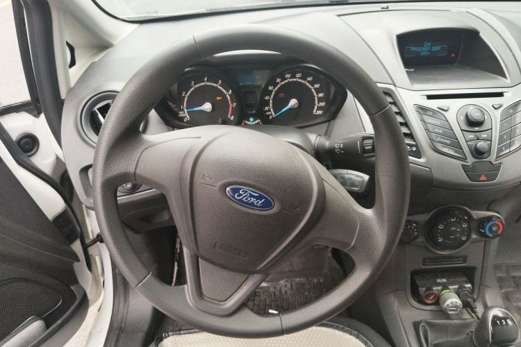 Used Ford Fiesta 2013 Hatchback 1.5L Manual Fashion Edition Steering Wheel