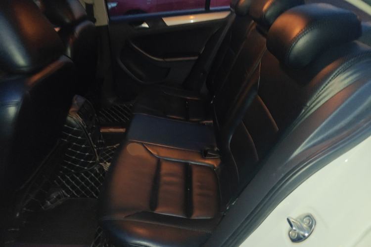 Used Volkswagen Sagitar 2014 1.6L Automatic Comfort Model
