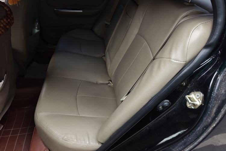 Used Lifan Auto 620 2010 Platinum Edition 1.5L Manual Premium Model Left Rear Seat