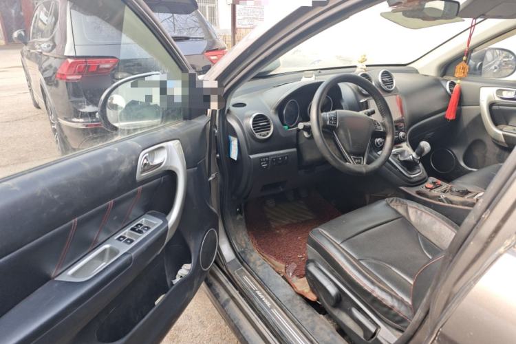 Used Haval H6 2013 Upgraded Model 1.5T Manual Two-Wheel Drive Elite Version