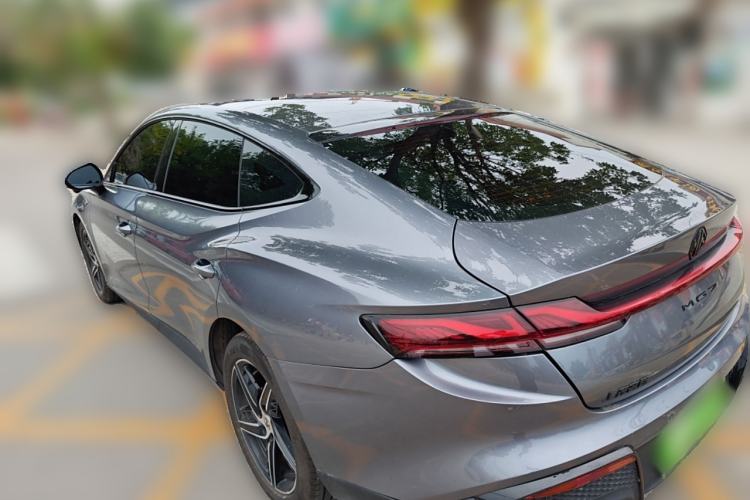 Used MG 7 2023 1.5T DCT Luxurious Supreme Edition