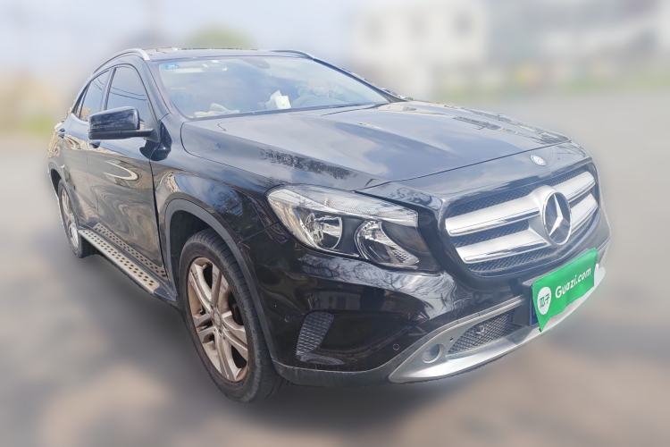 Used Mercedes-Benz GLA 2016 GLA 200 Sport Edition Front Right 45 Deg