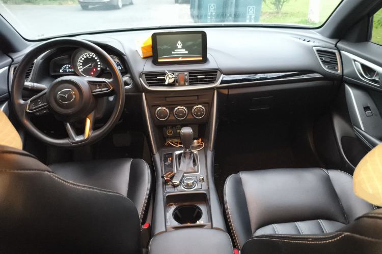 Used Mazda CX-4 2018 2.0L Automatic Two-Wheel Drive Blue Sky Dynamic Version China V Standard