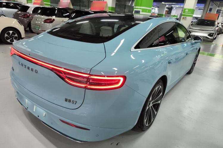 Used Hima Luxeed S7 2024 Ultra Four-Wheel Drive Flagship Edition Rear Right 45 Deg