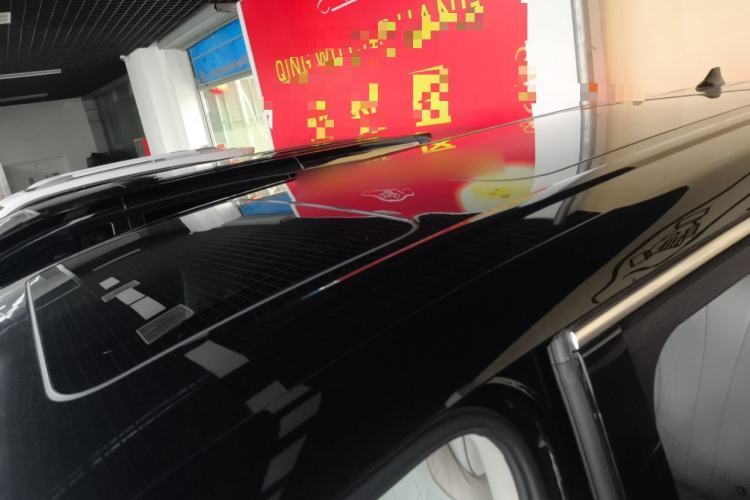 Used Denza D9 2023 DM-i 965 Luxury Model Roof