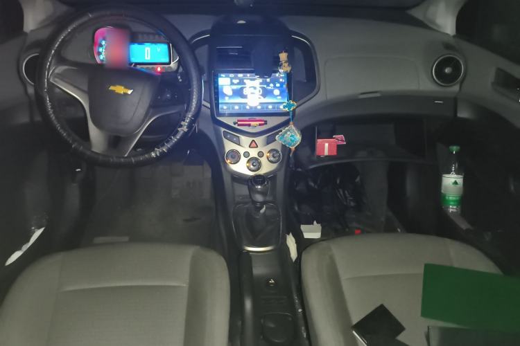 Used Chevrolet Aveo Sonic 2011 Sedan 1.6L Manual Transmission SX