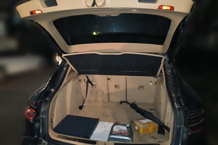 Used Porsche Macan 2014 Macan 2.0T Trunk