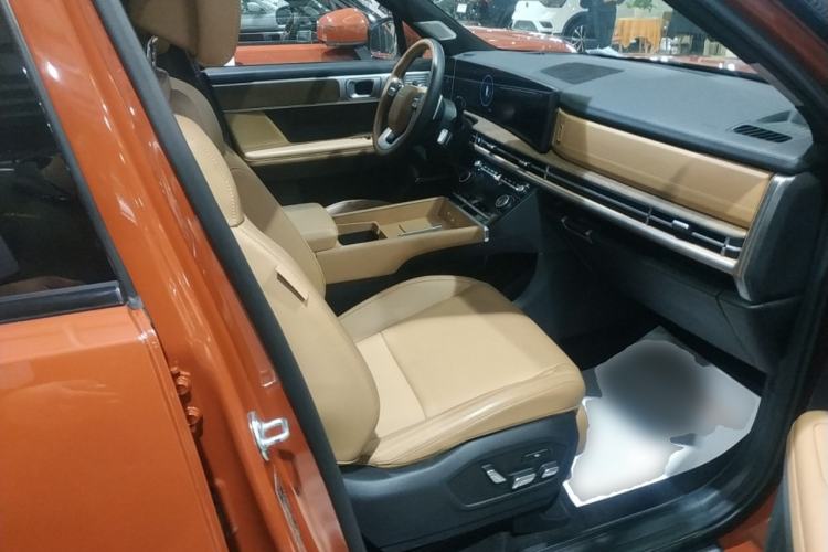 Used Hyundai Santa Fe 2024 2.0T Connoisseur Ultra Right Front Seat