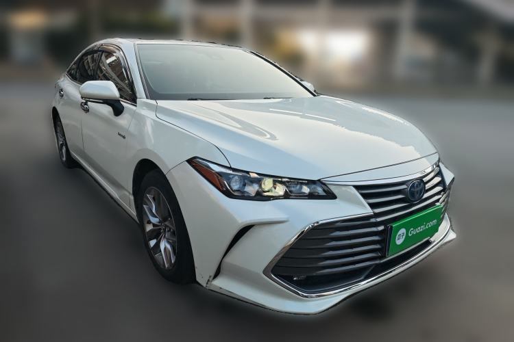 Used Toyota Avalon 2019 Dual-Engine 2.5L Luxury Edition China VI Standard Front Right 45 Deg