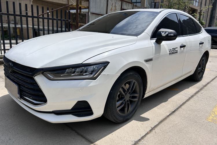 Used BYD Qin Pro 2019 Super Edition 1.5TI Automatic Smart Connect FENGSHANG Model China VI Standard