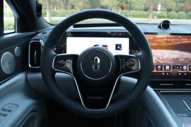 Used Hima AITO M9 2024 Range-Extended Max Edition 52 kWh 5-Seater Version
