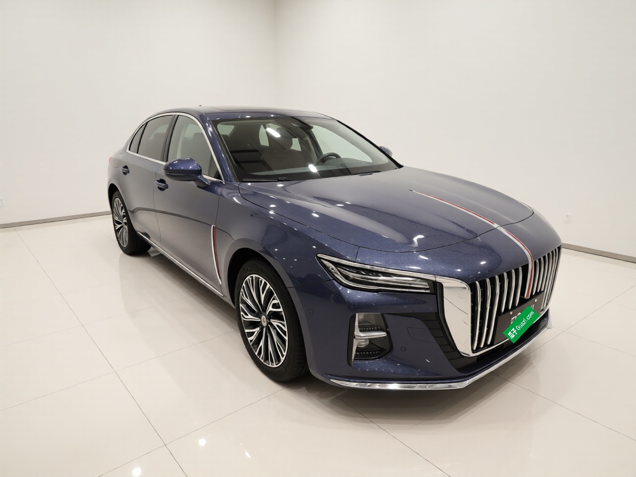 Hongqi H5 2024 2.0T Automatic Smart Connect Flagship Edition - Chinese Trim Ling — снимка 3