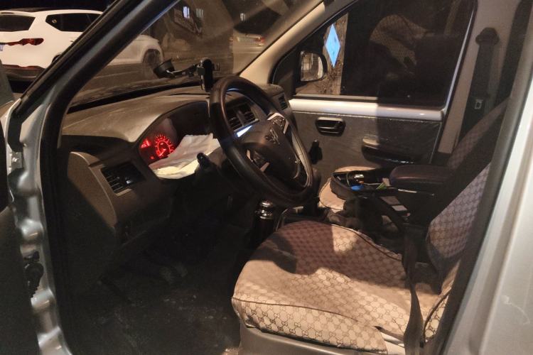 Used Wuling Rongguang S 2023 1.5L Base Version 5/7 Seats